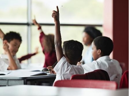 PREFEITURA DE DUQUE DE CAXIAS PUBLICA NOVO DECRETO E MANTÉM A SUSPENSÃO DAS AULAS ATÉ 20/01