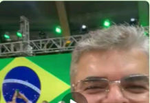 Bolsonaro lança sua candidatura em estádio lotado no Rio de Janeiro